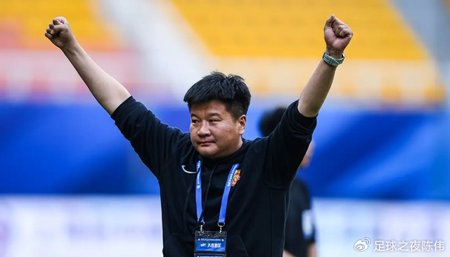 在线娱乐-1-0！载入史册的一胜，重庆铜梁龙白菜价捡到宝！李金羽下课倒计时|中超|罗马尼亚|辽宁|肯帕努|米特里_新浪体育_新浪新闻